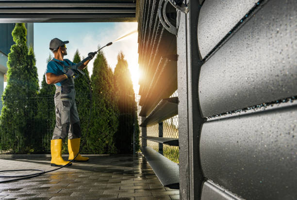 Best Animal Enclosure Cleaning  in Troy, IL